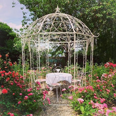 Isabelle'S Rosegarden Hotel Beckerich ภายนอก รูปภาพ
