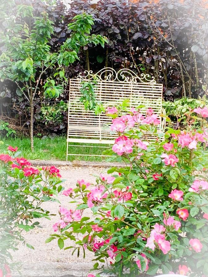 Isabelle'S Rosegarden Hotel Beckerich ภายนอก รูปภาพ